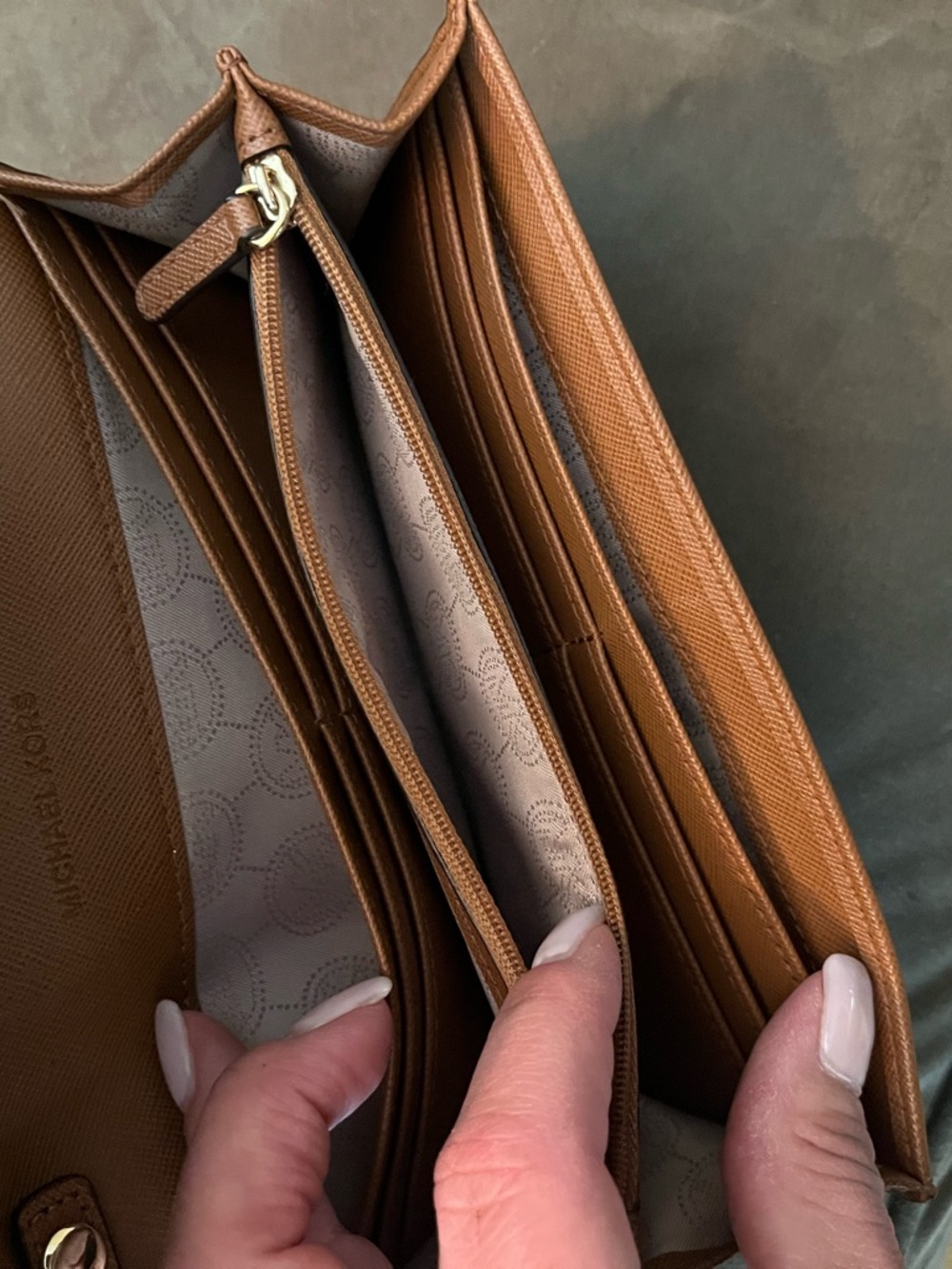 Michael Kors MK Monogram Crossbody Bag in Beige and Brown with Gold Hardware - Picture 4 of 8